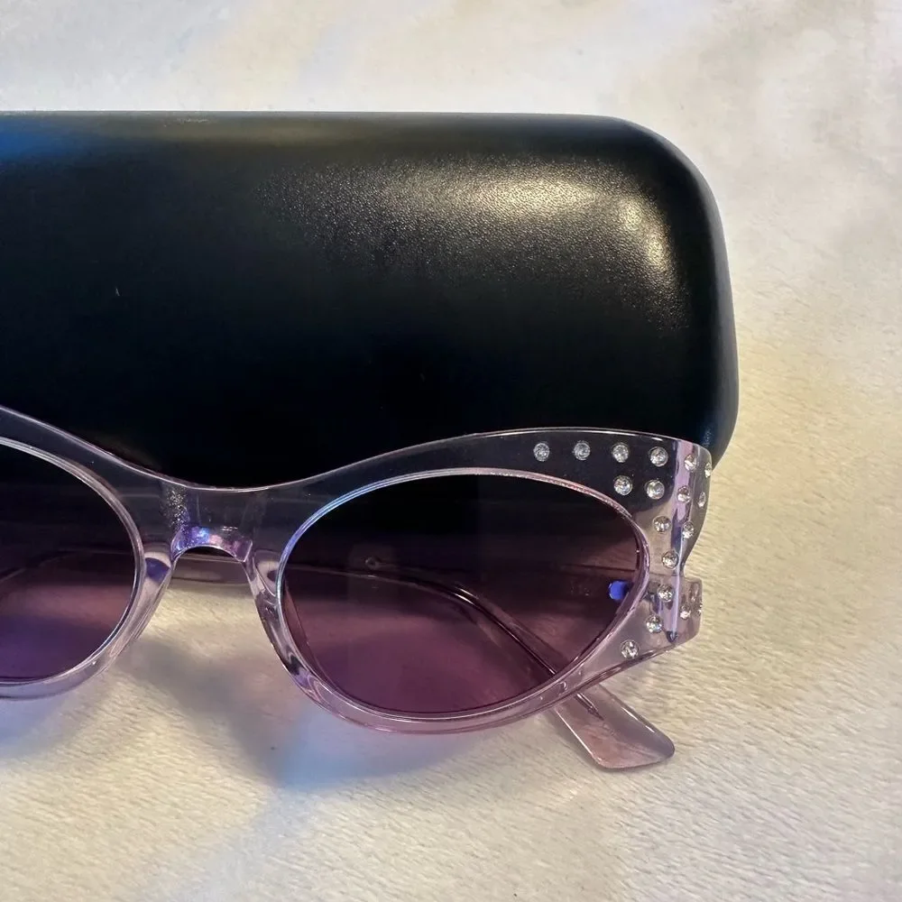 ALEXANDER McQueen Cat Eye Sunglasses